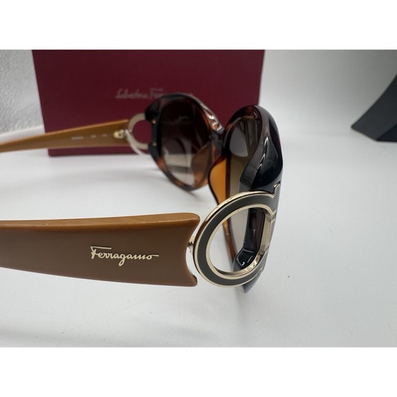 Salvatore‎ Ferragamo Women\'s Sunglasses Brown Gradient Lens Tortoise SF669 238 main image 8